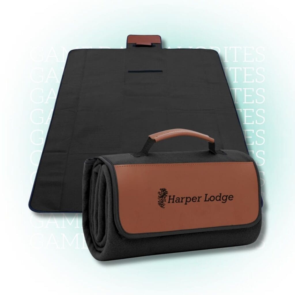 Roll-up picnic blanket with fleece top and water-resistant backing